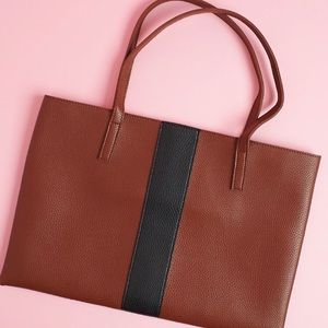 Vince Camuto Tote